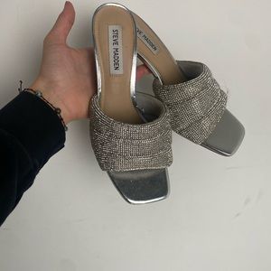 Size 8 women Steve Madden shoes